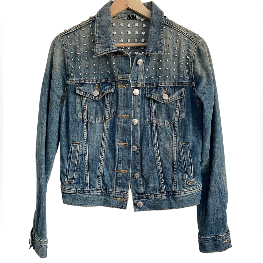 Aritzia Talula Jean Jacket Spikes Embellished Size Small